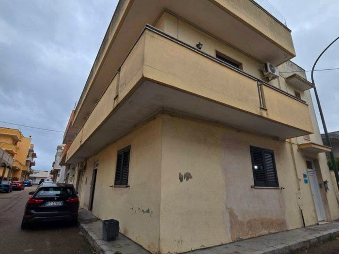 Appartamento con 6 locali in vendita in Via Don Primo Mazzolari, Centro, Galatone
