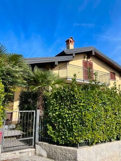 Casa con 6 locali in vendita in Via Roma, Centro, Ispra