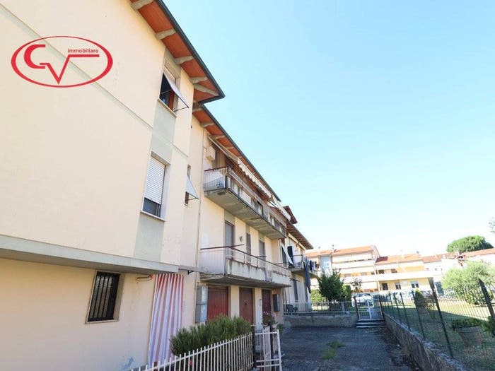 Appartamento con 5 locali in vendita in Via di Bucine, Levane, Montevarchi