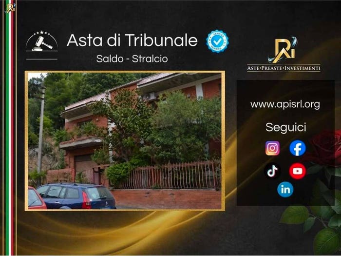 Appartamento con 6 locali in vendita in Via Cava, Centro, Roccarainola