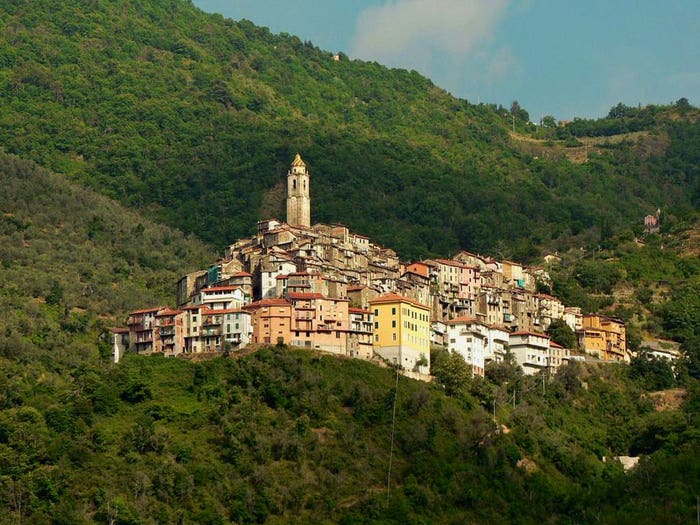 Appartamento quadrilocale in vendita in Via Umberto I, Castel Vittorio
