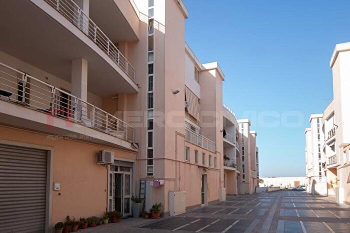 Appartamento trilocale in vendita in Via Manfredonia, Foggia
