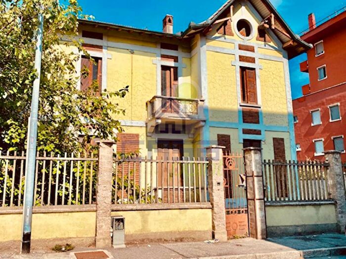 Casa con 5 locali in vendita in Via XX Settembre n, Centro, Sant'Angelo Lodigiano
