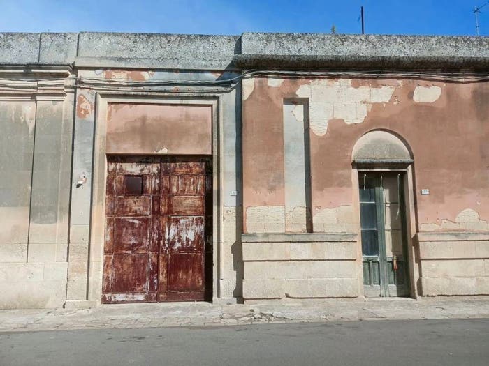 Casa trilocale in vendita in Via Vittorio Veneto, Melpignano