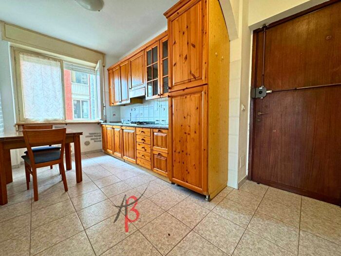 Appartamento bilocale in vendita in Via San Vincenzo, Centro, Vallecrosia