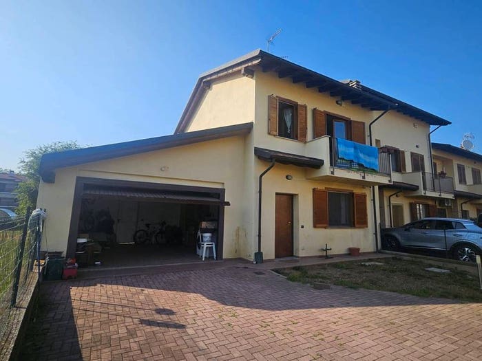 Casa trilocale in vendita in Via Antonio Gramsci, Cascine Enea, Cureggio