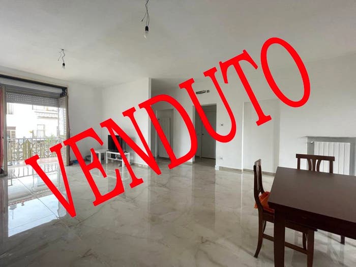 Casa trilocale in vendita in Via Carlo Pisacane, Centro, Magenta