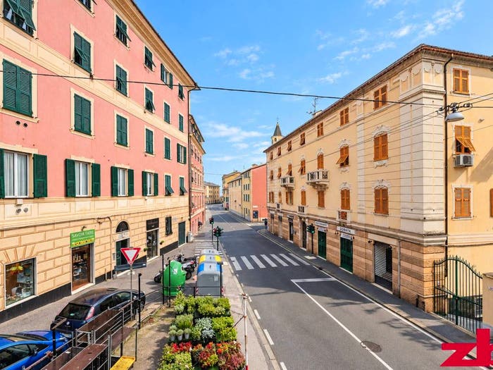 Appartamento trilocale in vendita in Via Provana Di Leyni, Centro Città, Genova