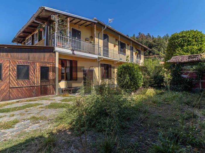 Appartamento con 6 locali in vendita in viale Varallo, Centro, Borgosesia