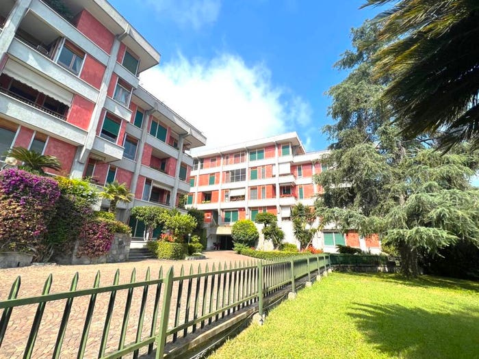 Appartamento con 6 locali in vendita in Via Capolungo, Nervi, Genova