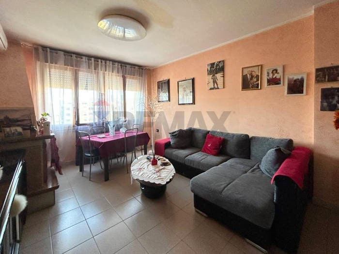Appartamento trilocale in vendita in Via Lione, Inghilterra Zona, Aprilia