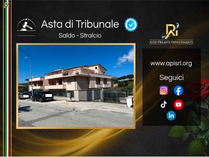 Appartamento quadrilocale in vendita in Via XXV Aprile, Centro, Gualdo Tadino