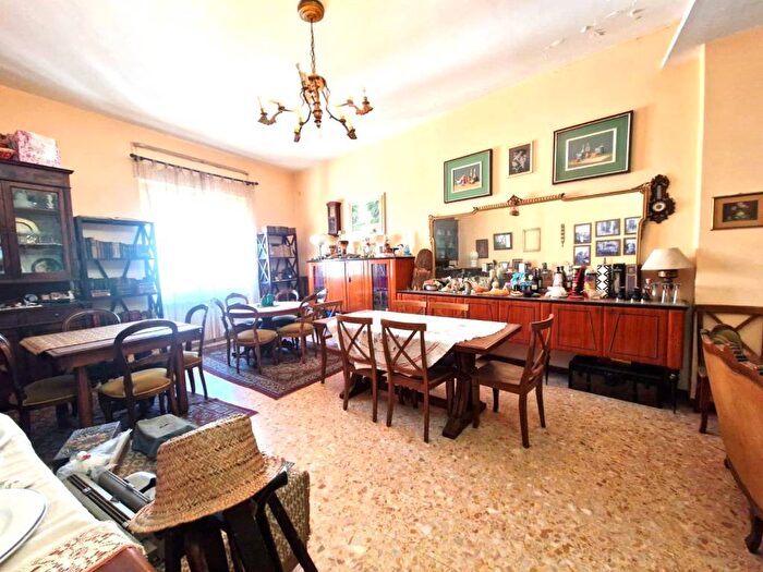 Appartamento con 6 locali in vendita in Via Sidney Costantino Sonnino, Sonnino, Cagliari