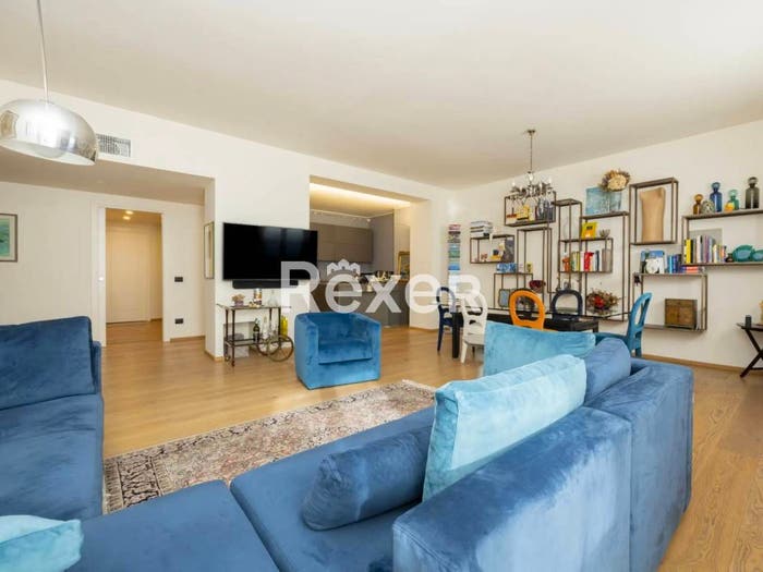 Appartamento con 5 locali in vendita in Via Gianfranco Zuretti, Cascina dei Pomi, Milano