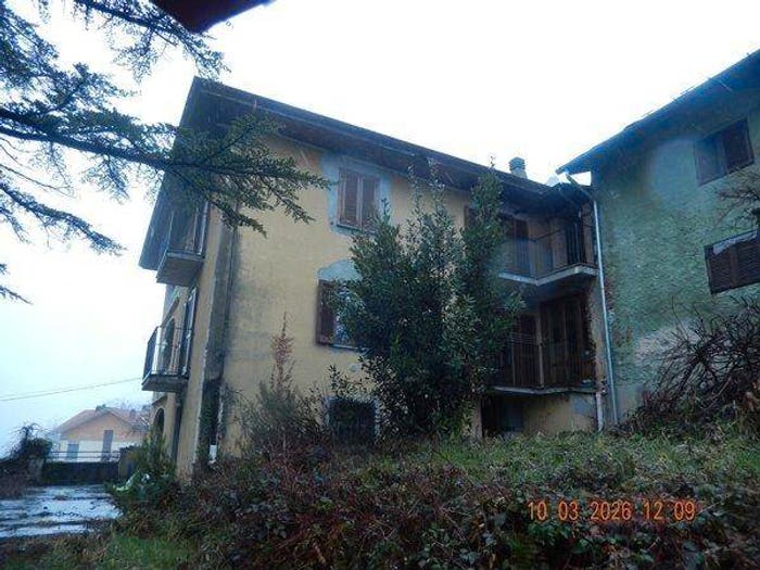 Casa con 6 locali in vendita in Via Tortore, Tortore, Pessinetto