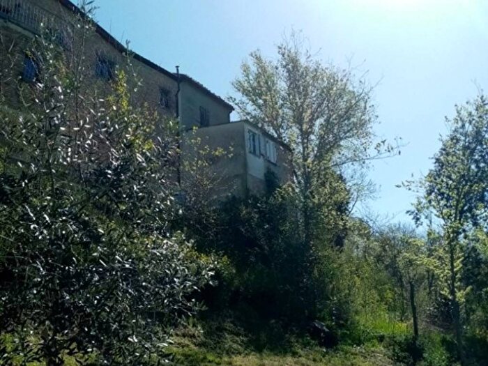 Casa quadrilocale in vendita in Via Poggio, Terre Roveresche