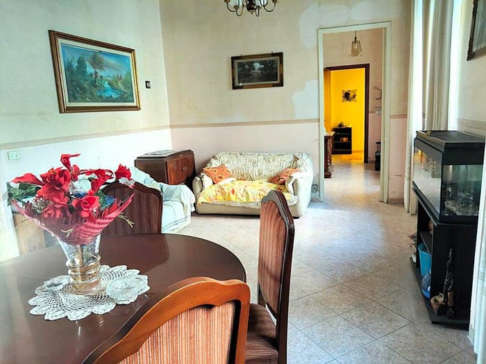 Appartamento quadrilocale in vendita in Via Cozzale, Centro Storico, Acireale