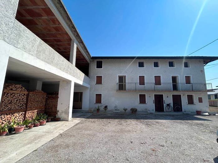 Casa con 6 locali in vendita in Centro, Zoppola
