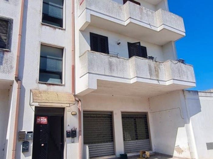 Appartamento con 5 locali in vendita in Via Guglielmo Marconi, Collepasso