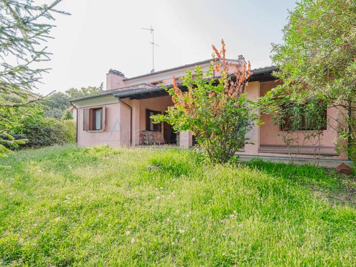 Casa con 6 locali in vendita in Via Vecchia Trevigiana, Centro, Conegliano