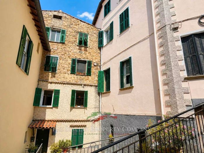 Appartamento bilocale in vendita in Via Antonio Gramsci, Perinaldo
