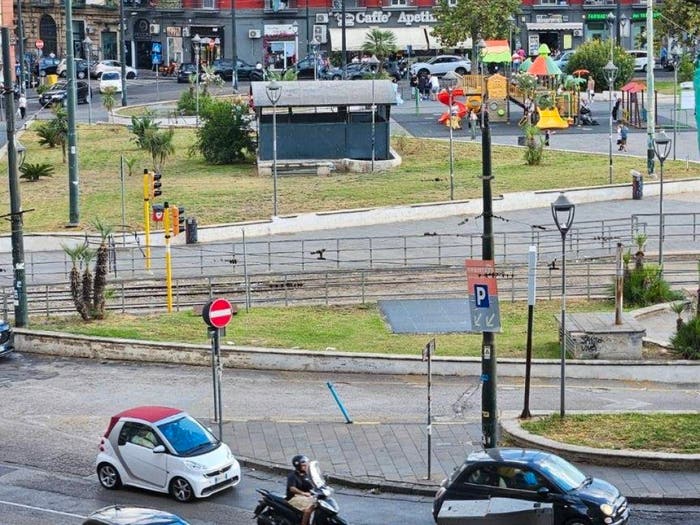 Appartamento trilocale in vendita in Piazza Nazionale, Vasto, Napoli