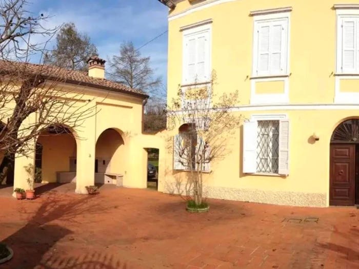 Casa con 6 locali in vendita in Strada Sabbioncello, Quingentole