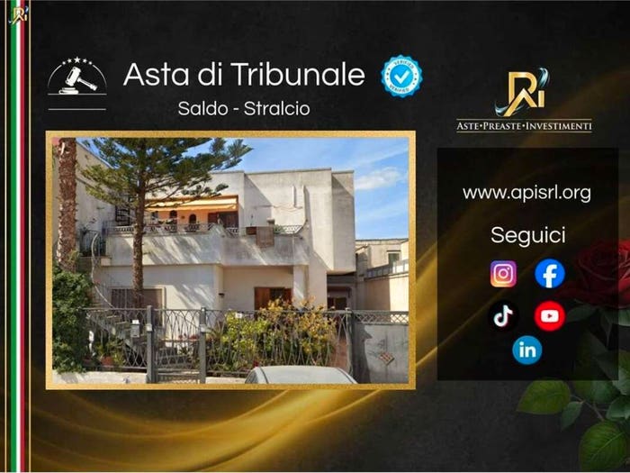 Appartamento con 6 locali in vendita in Via Giorgio La Pira, Copertino