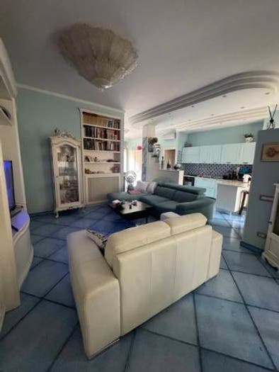 Appartamento quadrilocale in vendita in Via Alfonso Balzico, Centro, Cava de' Tirreni