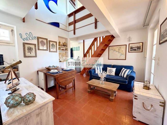 Appartamento con 6 locali in vendita in Vittoria Apuana, Forte dei Marmi