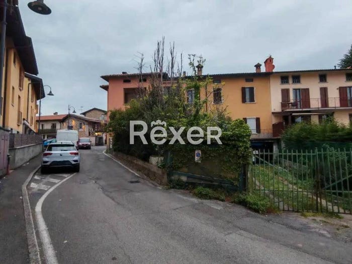 Casa con 6 locali in vendita in Via Banzolini Storti, Centro, Chiuduno