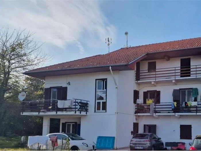 Casa con 6 locali in vendita in Baraggione, Cressa
