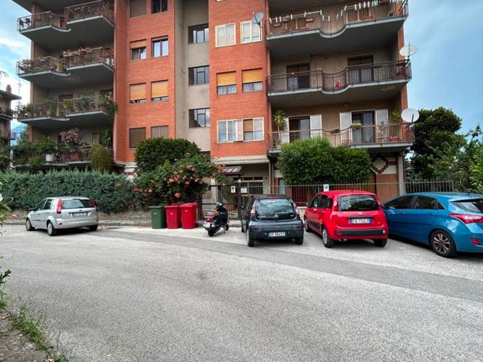 Appartamento con 5 locali in vendita in Via Giovanni Battista, Emanuele II C Colombo Morelli e Silvati, Avellino
