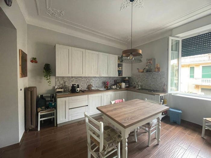 Appartamento con 5 locali in vendita in Via Bettino Ricasoli, Pegli, Genova