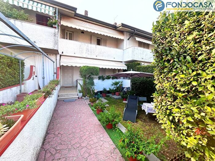 Casa con 5 locali in vendita in Via Fiumetto, Ripa Pozzi Querceta Ponterosso, Seravezza
