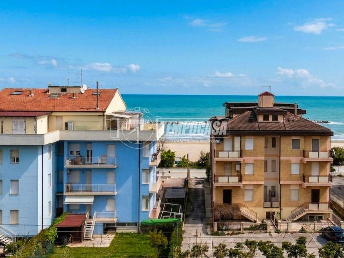 Appartamento quadrilocale in vendita in Via Cristoforo Colombo, Civitanova Nord San Gabriele Fontespina, Civitanova Marche
