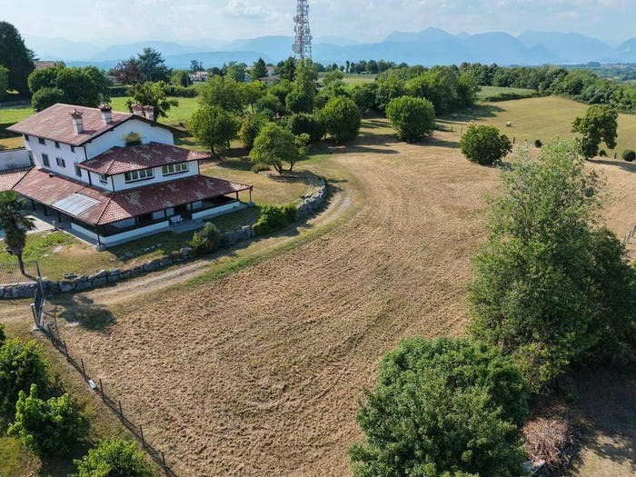 Casa con 6 locali in vendita in Strada dei Luncs, Centro, Moruzzo