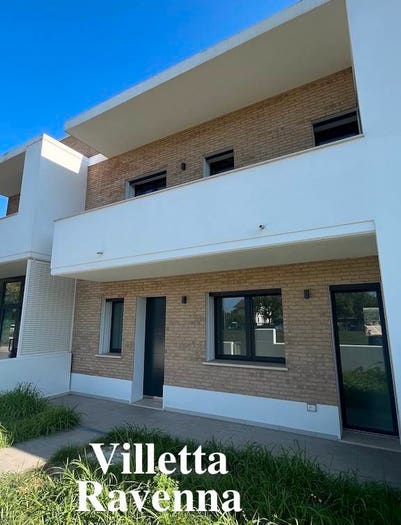 Casa con 6 locali in vendita in Borgo Montone San Marco, Ravenna