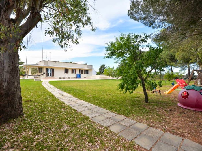 Casa con 6 locali in vendita in Via Gubbio, Partigiani Fondone, Lecce