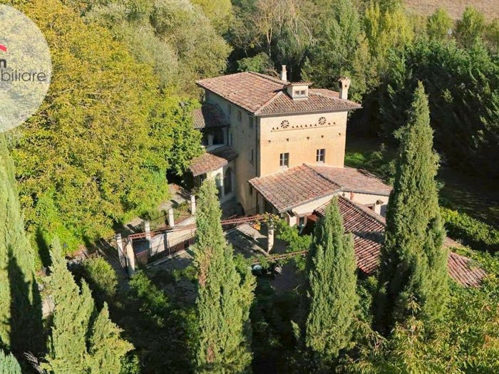 Casa con 6 locali in vendita in Via Mulino Pasqualucci, Barete