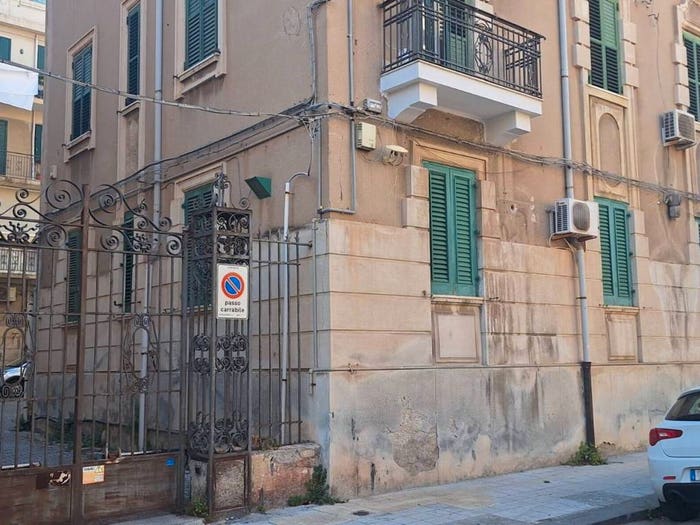 Appartamento quadrilocale in vendita in Viale San Martino, Centro Storico, Messina