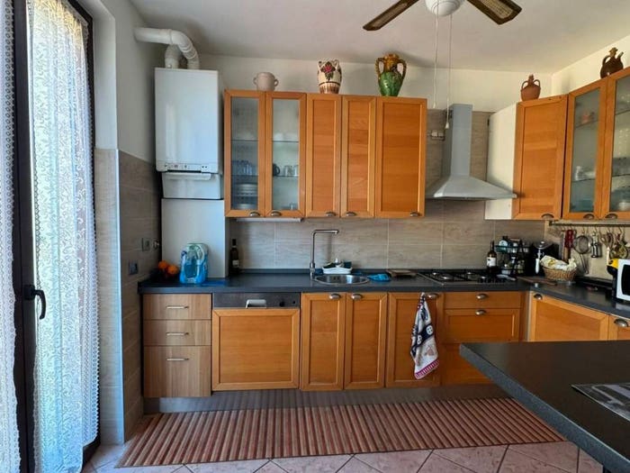 Appartamento trilocale in vendita in Via Roma, Centro, Marzano