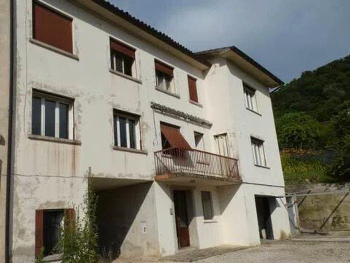 Casa con 6 locali in vendita in Via Tagliapietra, Centro, Tarzo