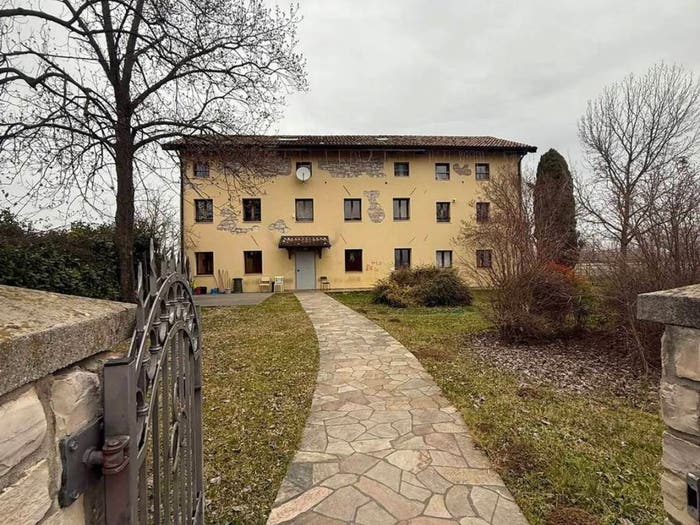 Casa con 6 locali in vendita in Via Stradone Zuino Nord, Centro, Torviscosa
