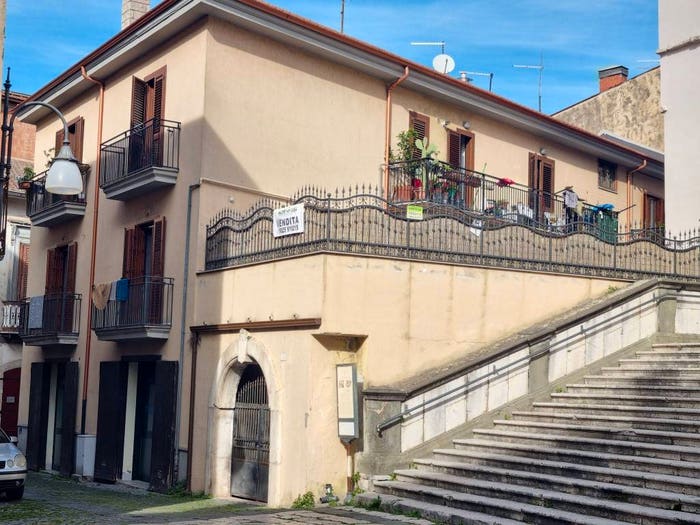 Appartamento quadrilocale in vendita in Via Francesco Rapolla, Atripalda