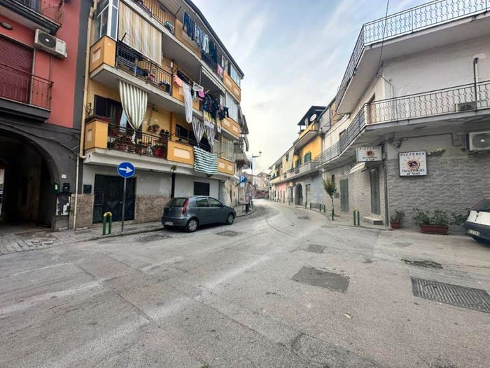 Casa con 5 locali in vendita in Via Sant'Anna, Centro, Acerra