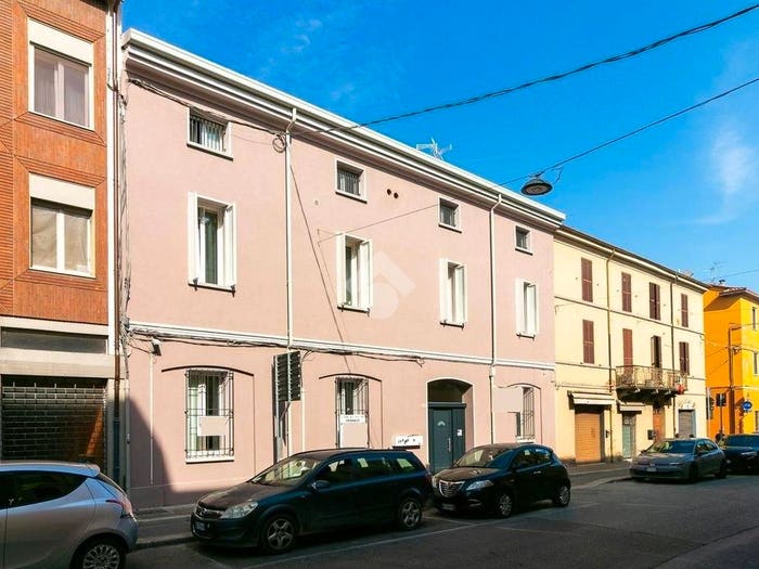 Appartamento trilocale in vendita in Via Ravegnana, Foro Boario, Forlì