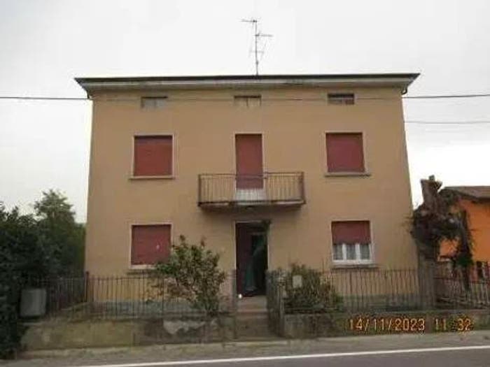 Casa con 5 locali in vendita in Via Begoglio, Centro, Santa Maria della Versa