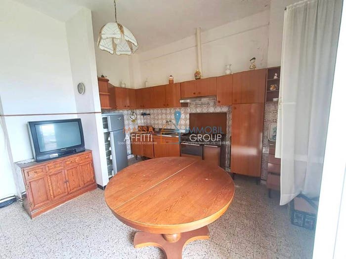 Appartamento quadrilocale in vendita in Viale Roma, Puliche, Massa