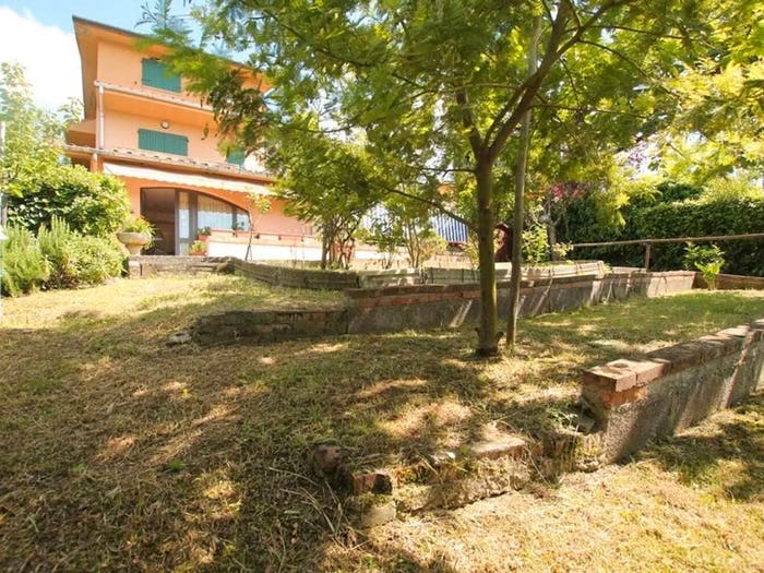 Appartamento con 5 locali in vendita in Montescudaio